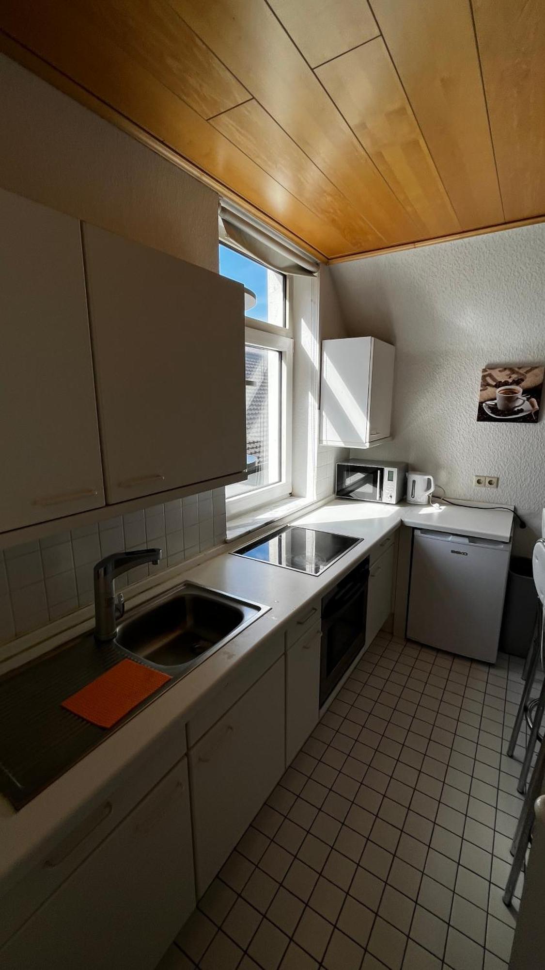 1 * Kaiserslautern